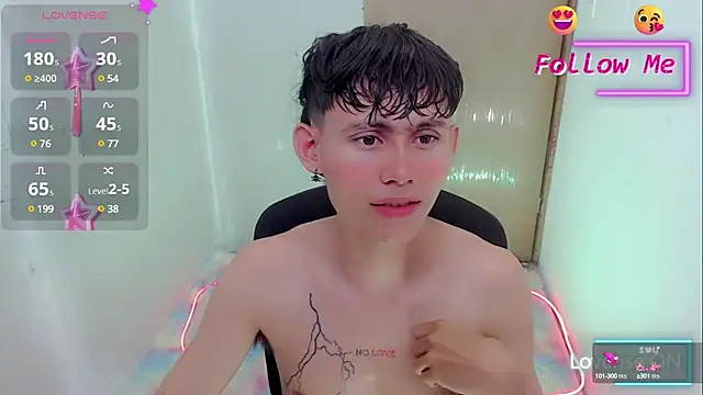 Snapshot of tanjiro_cute chatting on 01.31.25 tanjiro cute online show from 01.31.25