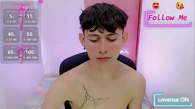 Snapshot of tanjiro_cute chatting on 02.10.25 tanjiro cute online show from 02.10.25