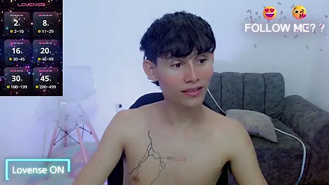 Snapshot of tanjiro_cute chatting on 02.27.25 tanjiro cute online show from 02.27.25