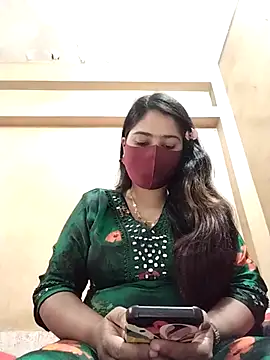 Snapshot of Magical_Girl- chatting on 02.28.25 Magical Girl- online show from 02.28.25