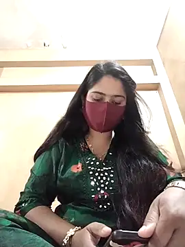 Snapshot of Magical_Girl- chatting on 03.21.25 Magical Girl- online show from 03.21.25