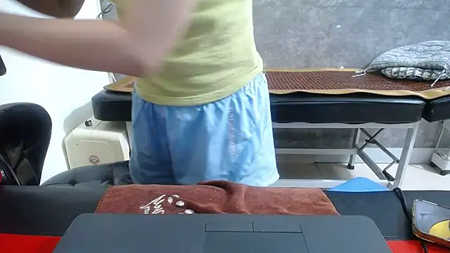 HotQueen online show from 10.06.25