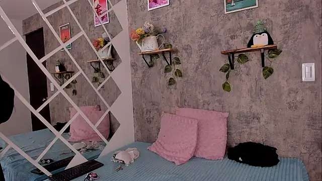 Megan sophia2 online show from 03.18.25