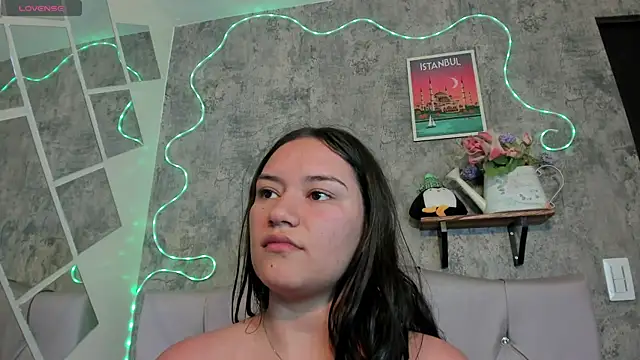 Megan sophia2 online show from 09.15.25