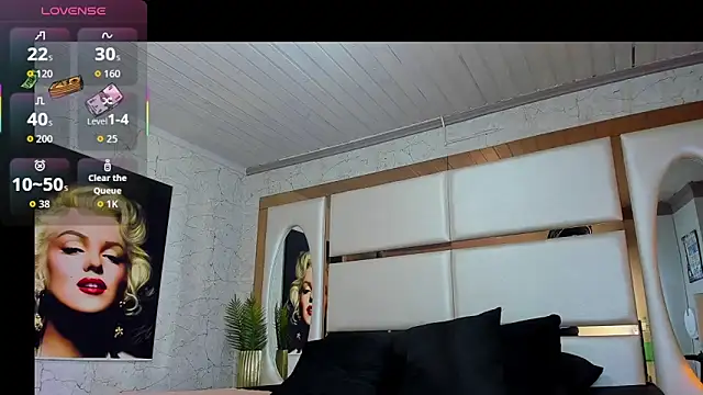 Pandora Rey2 online show from 09.16.25