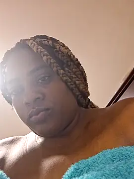 Snapshot of GoddessCarrie chatting on 10.05.25 GoddessCarrie online show from 10.05.25