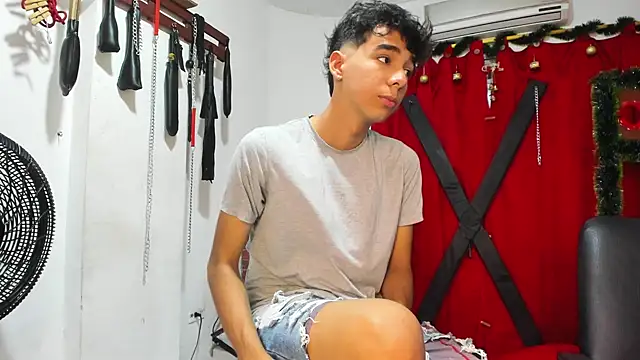 Harry LatinBoy online show from 12.08.24