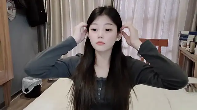 yangyang-1115 online show from 02.18.25