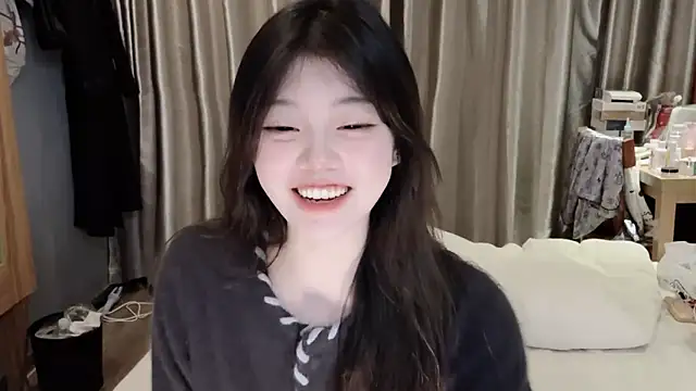 yangyang-1115 online show from 03.12.25