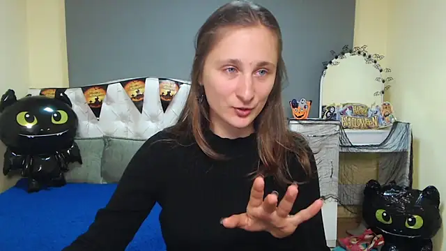 MichelLeee online show from 10.30.25