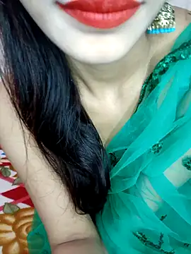 Snapshot of xpihu chatting on 02.05.25 xpihu online show from 02.05.25