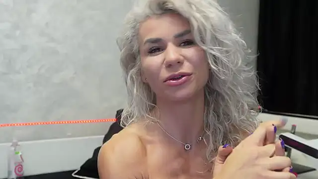 SquirtyFit Devil online show from 12.26.24