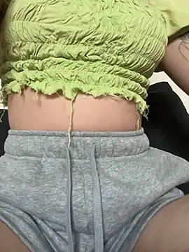 Morguisssz online show from 11.18.25