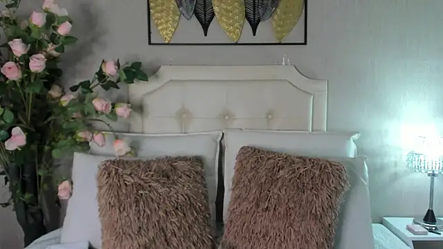 Snapshot of Pamela_duque chatting on 12.23.24 Pamela duque online show from 12.23.24