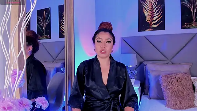 Snapshot of Pamela_duque chatting on 10.04.25 Pamela duque online show from 10.04.25