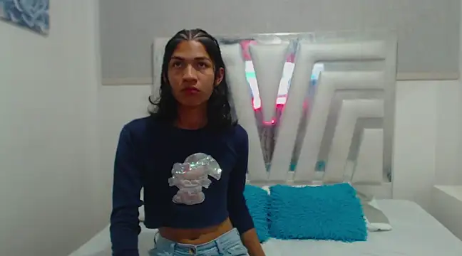Snapshot of _lexx1e chatting on 12.12.24 lexx1e online show from 12.12.24