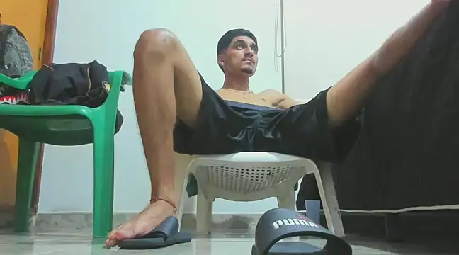 Snapshot of latin_bbc chatting on 01.08.25 latin bbc online show from 01.08.25