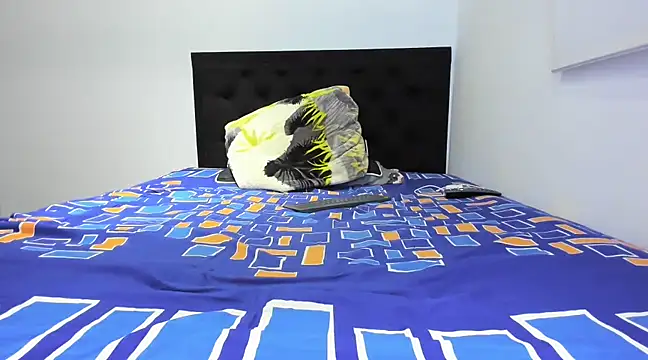 Snapshot of latin_bbc chatting on 02.23.25 latin bbc online show from 02.23.25