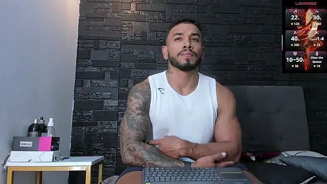 Snapshot of bruno_miller_ chatting on 10.17.25 bruno miller online show from 10.17.25