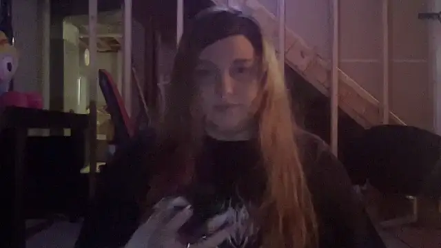 Snapshot of thickgingergoddess chatting on 01.25.25 thickgingergoddess online show from 01.25.25