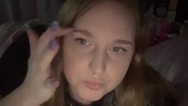 Snapshot of thickgingergoddess chatting on 01.27.25 thickgingergoddess online show from 01.27.25