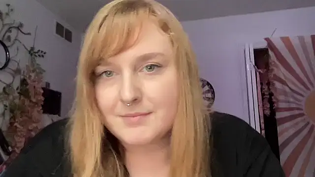Snapshot of thickgingergoddess chatting on 02.02.25 thickgingergoddess online show from 02.02.25