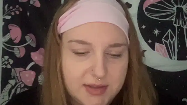 Snapshot of thickgingergoddess chatting on 02.07.25 thickgingergoddess online show from 02.07.25