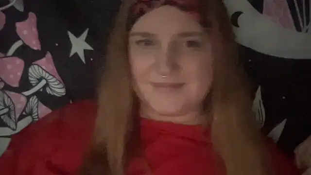 Snapshot of thickgingergoddess chatting on 02.13.25 thickgingergoddess online show from 02.13.25