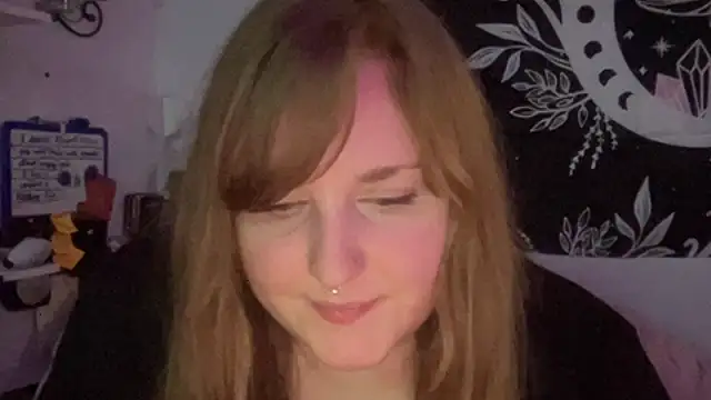 Snapshot of thickgingergoddess chatting on 02.24.25 thickgingergoddess online show from 02.24.25
