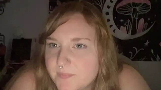 Snapshot of thickgingergoddess chatting on 02.24.25 thickgingergoddess online show from 02.24.25
