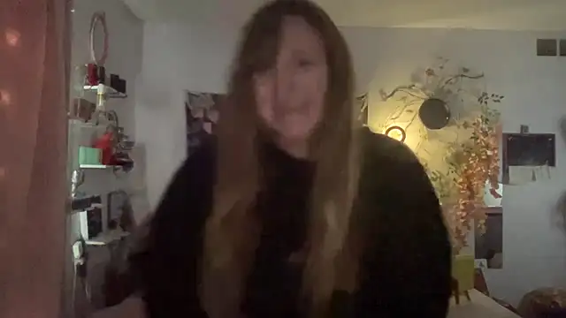 Snapshot of thickgingergoddess chatting on 02.25.25 thickgingergoddess online show from 02.25.25