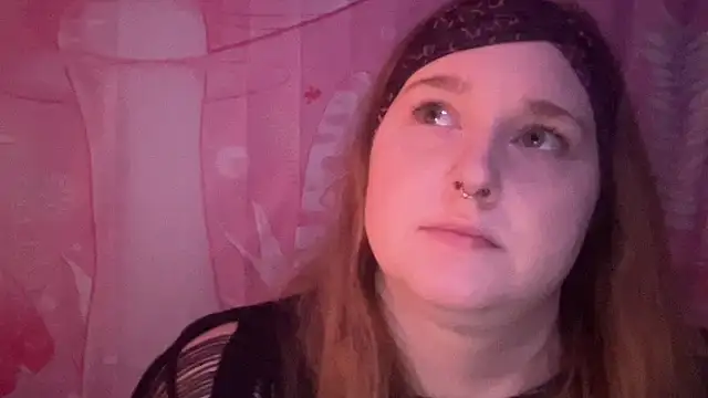 Snapshot of thickgingergoddess chatting on 02.28.25 thickgingergoddess online show from 02.28.25
