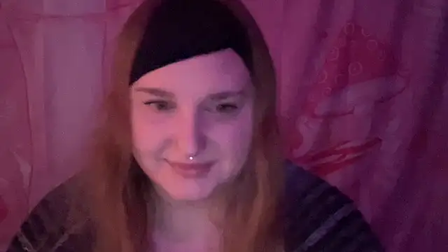 Snapshot of thickgingergoddess chatting on 03.12.25 thickgingergoddess online show from 03.12.25