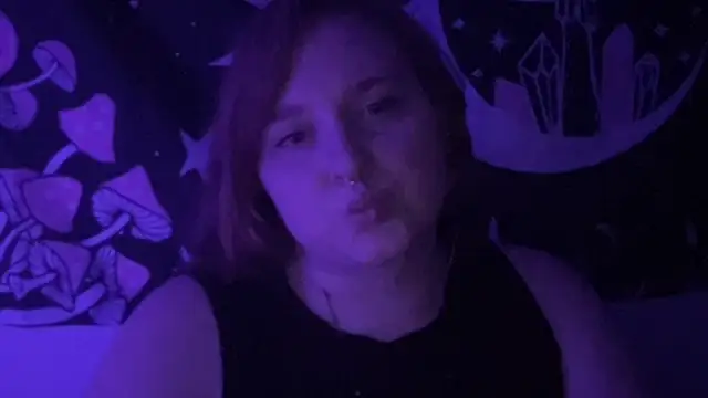 Snapshot of thickgingergoddess chatting on 03.22.25 thickgingergoddess online show from 03.22.25