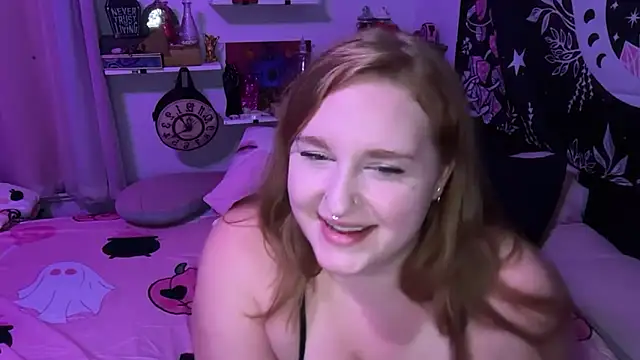 Snapshot of thickgingergoddess chatting on 09.13.25 thickgingergoddess online show from 09.13.25