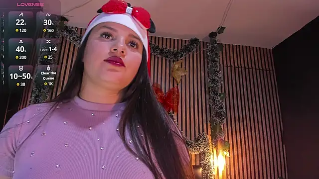 Snapshot of Victoria_Ponce1 chatting on 12.17.24 Victoria Ponce1 online show from 12.17.24