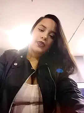 Snapshot of Victoria_Ponce1 chatting on 01.20.25 Victoria Ponce1 online show from 01.20.25