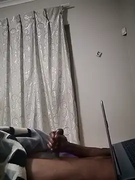 Snapshot of GangsterCouple-Aimy-Jonny chatting on 10.01.25 GangsterCouple-Aimy-Jonny online show from 10.01.25