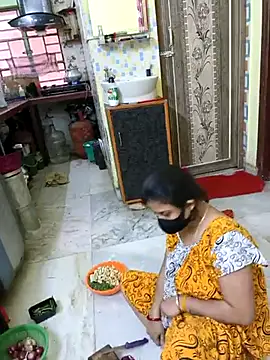 Snapshot of Cute-manisha chatting on 02.19.25 Cute-manisha online show from 02.19.25