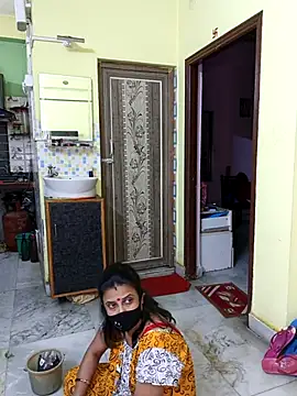 Snapshot of Cute-manisha chatting on 02.21.25 Cute-manisha online show from 02.21.25