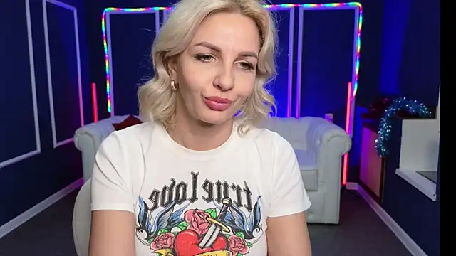 Snapshot of Barbara_Blonde chatting on 01.02.25 Barbara Blonde online show from 01.02.25