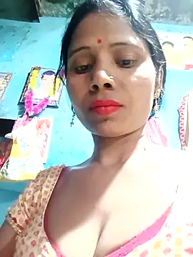 Snapshot of Kajal__Mehra chatting on 03.11.25 Kajal Mehra online show from 03.11.25