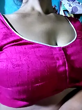 Snapshot of Kajal__Mehra chatting on 09.23.25 Kajal Mehra online show from 09.23.25