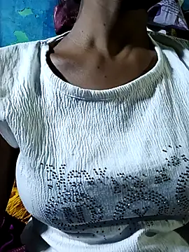 Snapshot of Kajal__Mehra chatting on 10.02.25 Kajal Mehra online show from 10.02.25