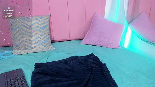 amandalee01 online show from 03.13.25