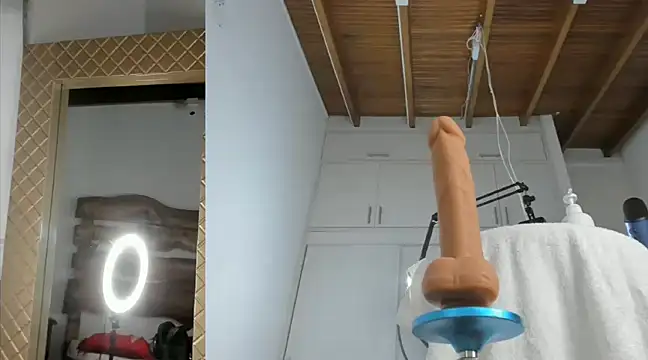 Lucy carter  online show from 02.27.25