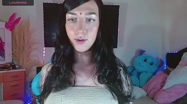 Snapshot of karla_zambrano chatting on 12.28.24 karla zambrano online show from 12.28.24