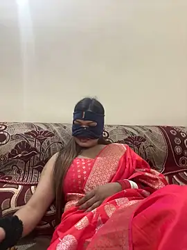 Snapshot of HoneyBearCpl chatting on 02.27.25 HoneyBearCpl online show from 02.27.25