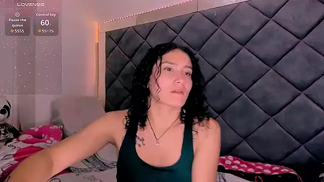 Nellyhills online show from 10.24.25