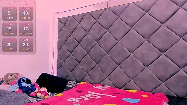 Nellyhills online show from 11.08.25